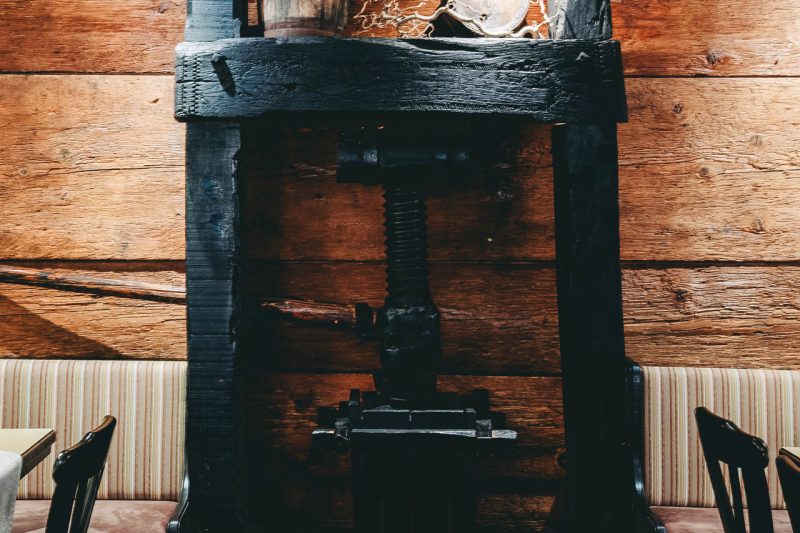 Mostpresse in der Reibn Stubn des Landgasthof Bachlerhof in Kematen/Ybbs (Niederösterreich)